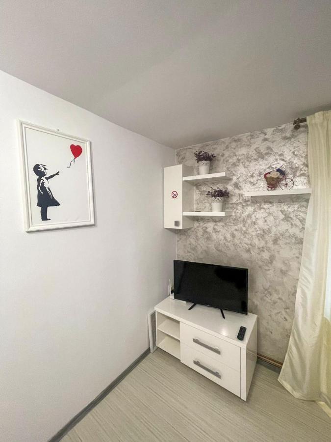 Buzz Apartment Cluj Napoca Bagian luar foto